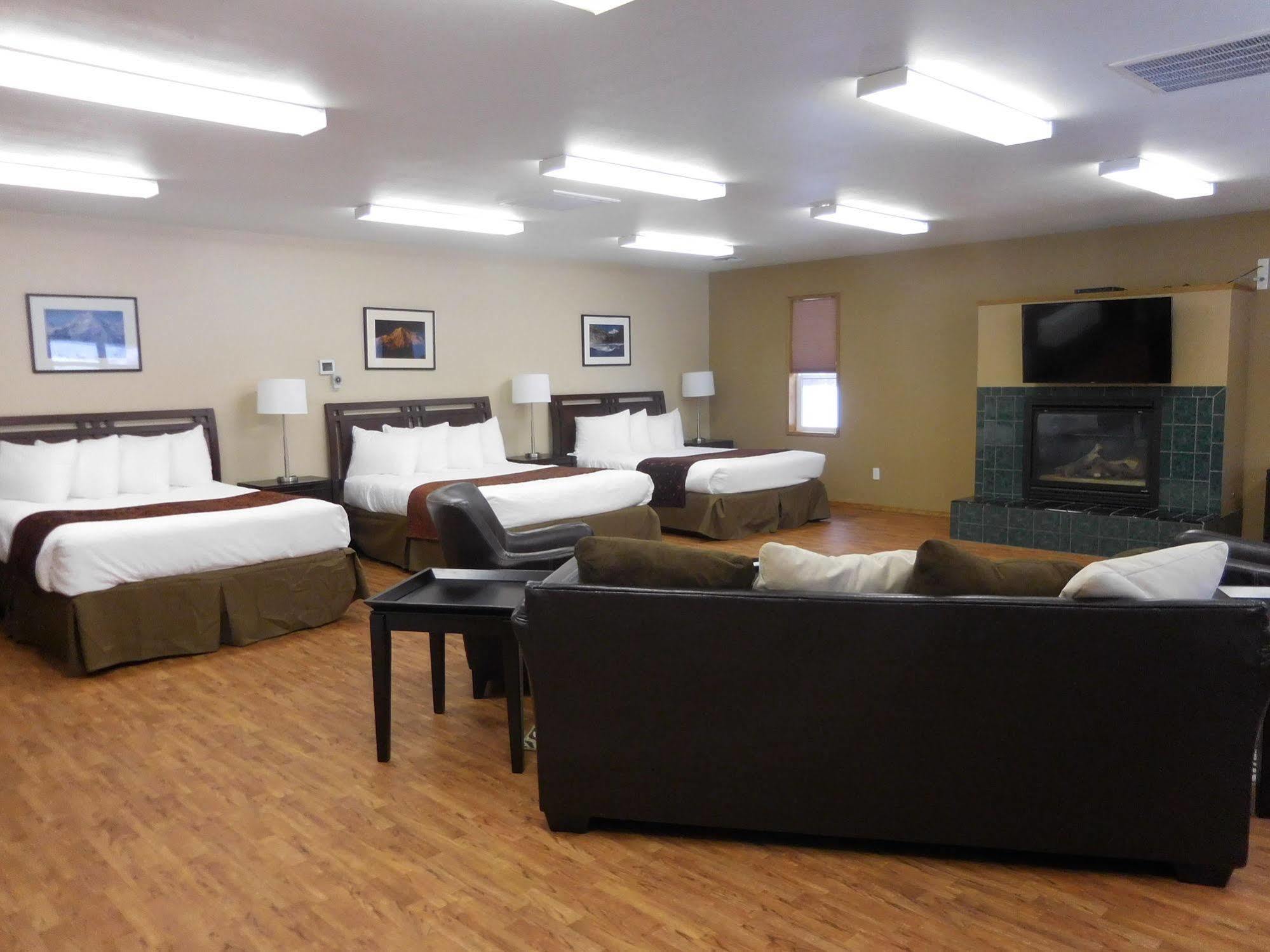 Cowlitz River Lodge Packwood Bagian luar foto