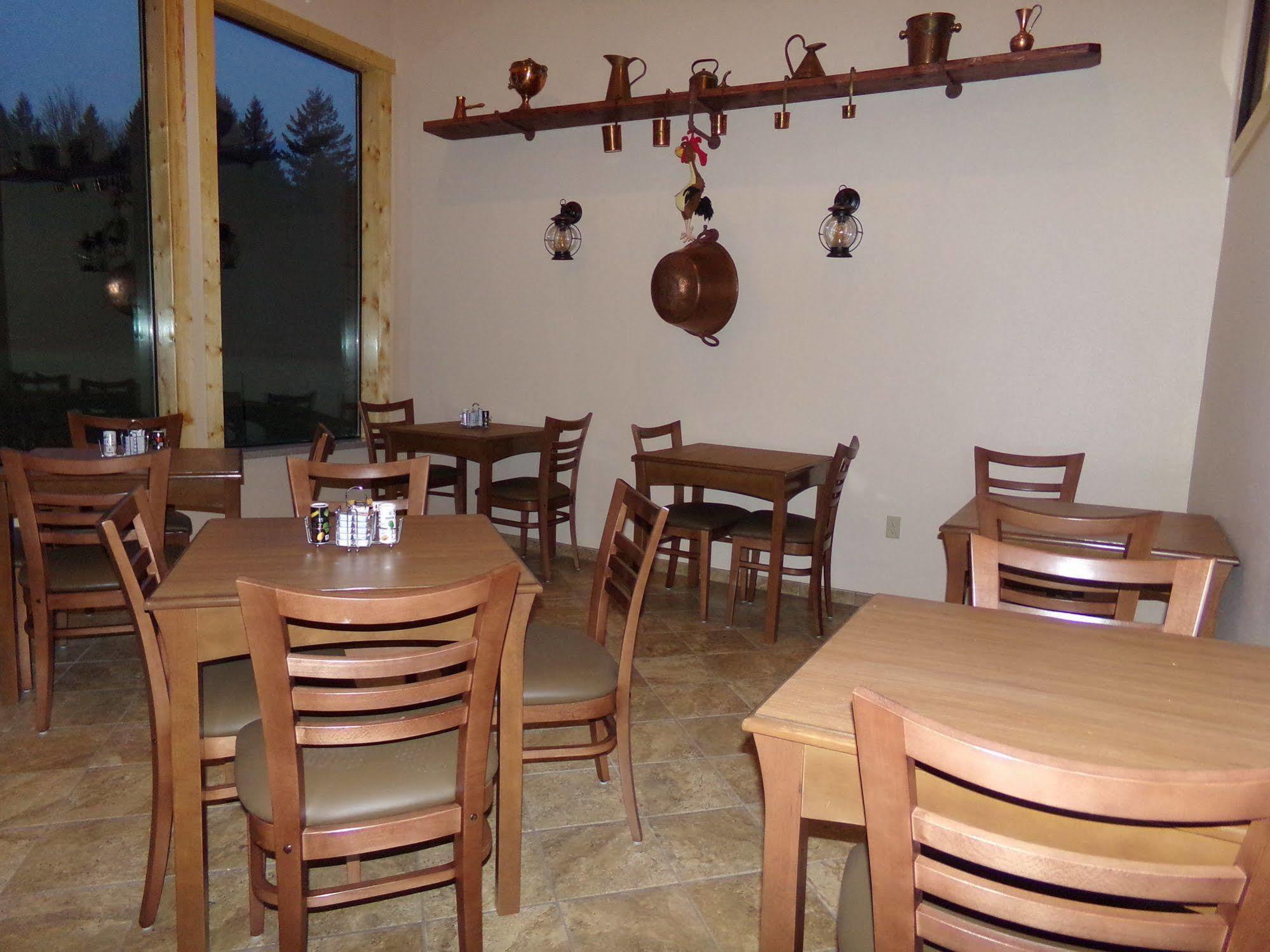 Cowlitz River Lodge Packwood Bagian luar foto