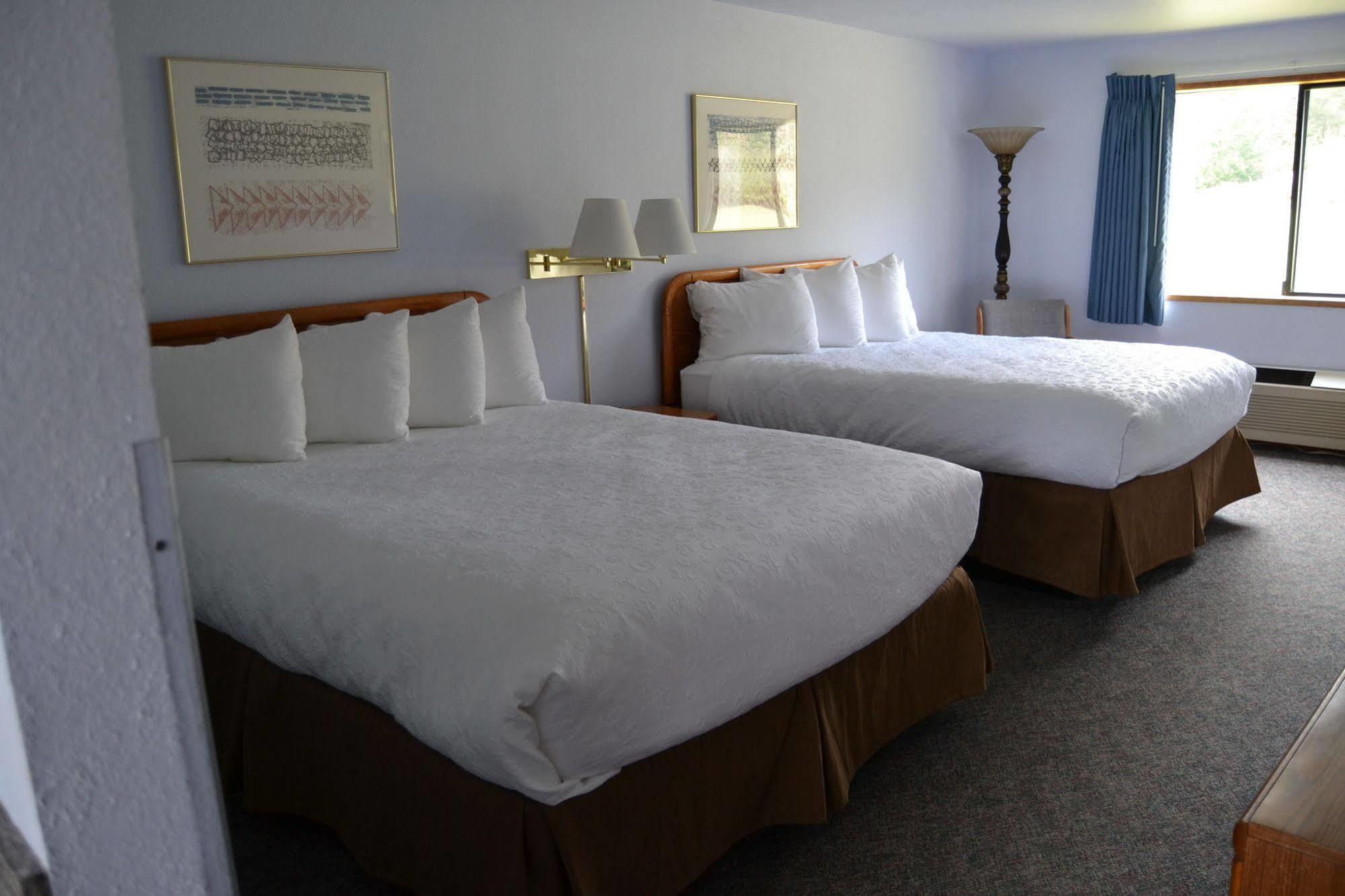 Cowlitz River Lodge Packwood Bagian luar foto