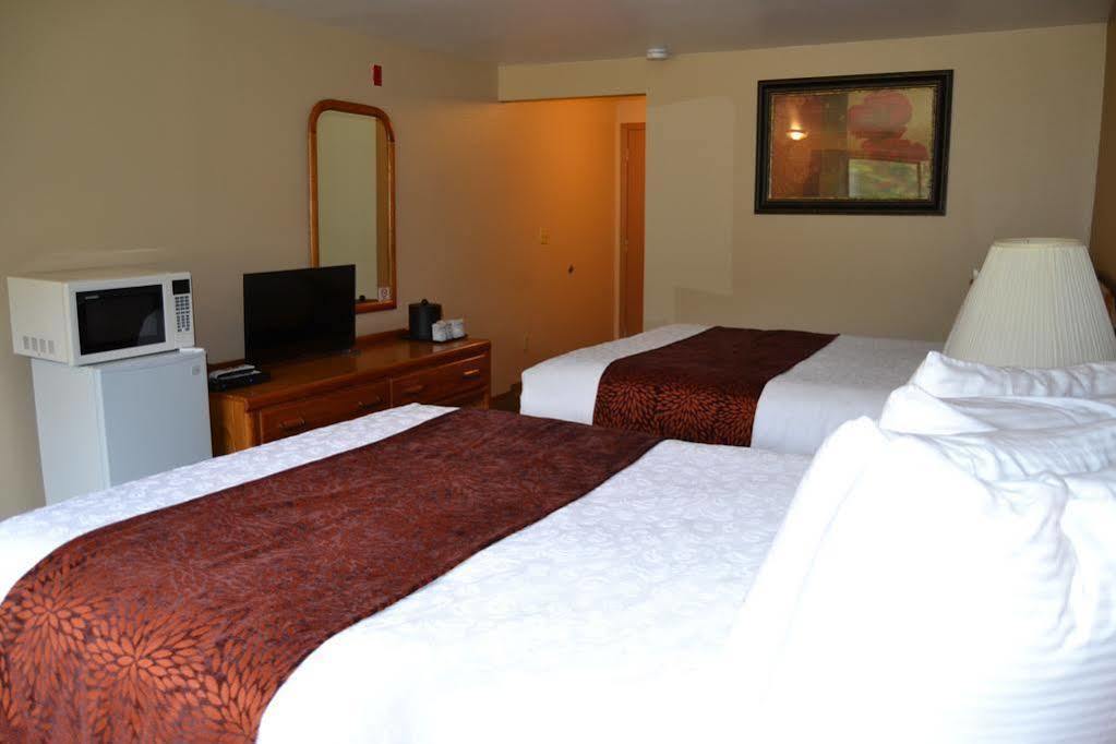 Cowlitz River Lodge Packwood Bagian luar foto